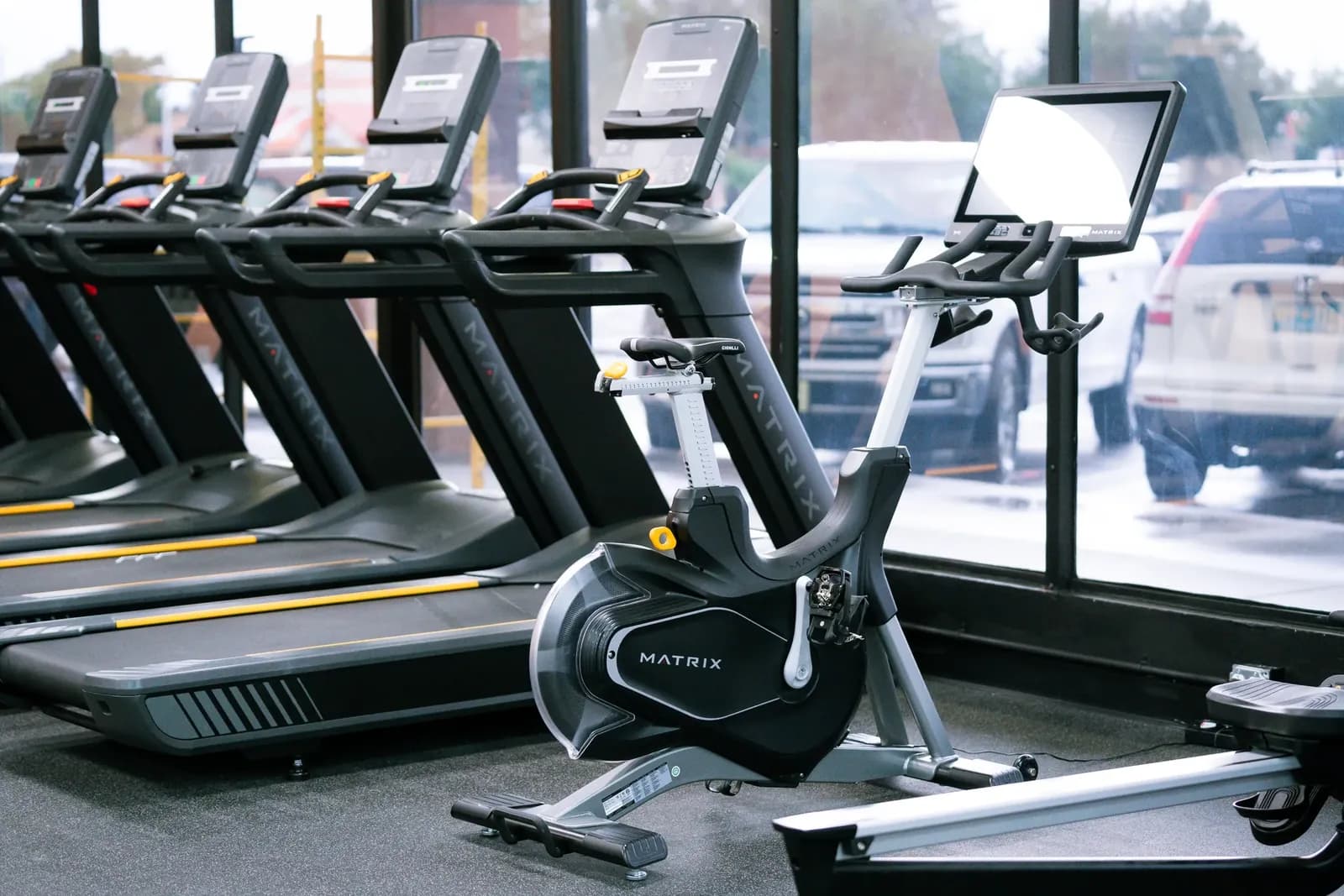 Cardio machines at Peaches